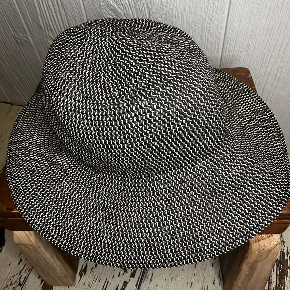 Sonoma Summer Adjustable Bucket Hat OSFM - Picture 2 of 6